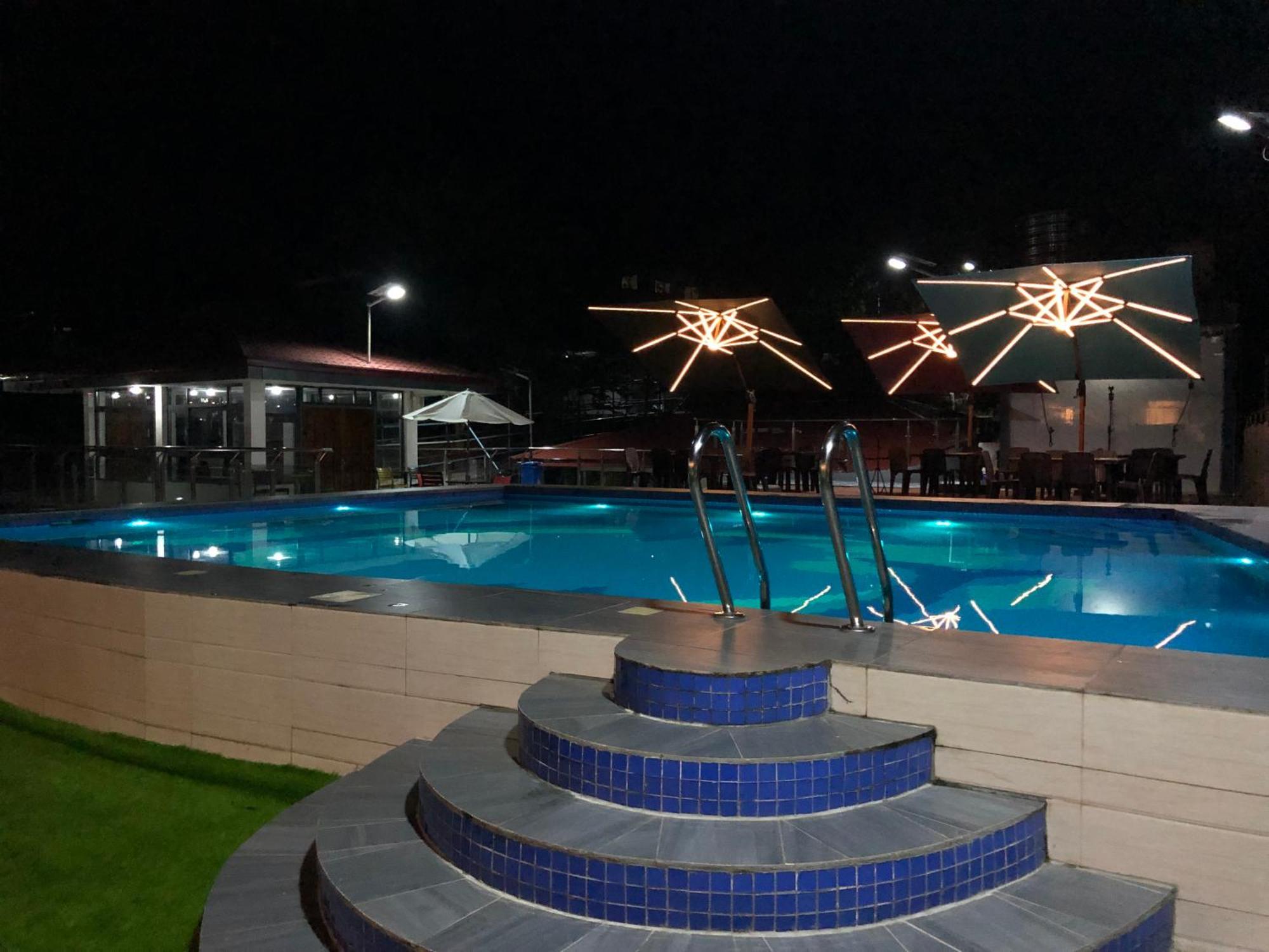 Sky Garden Hotel Coron Kültér fotó